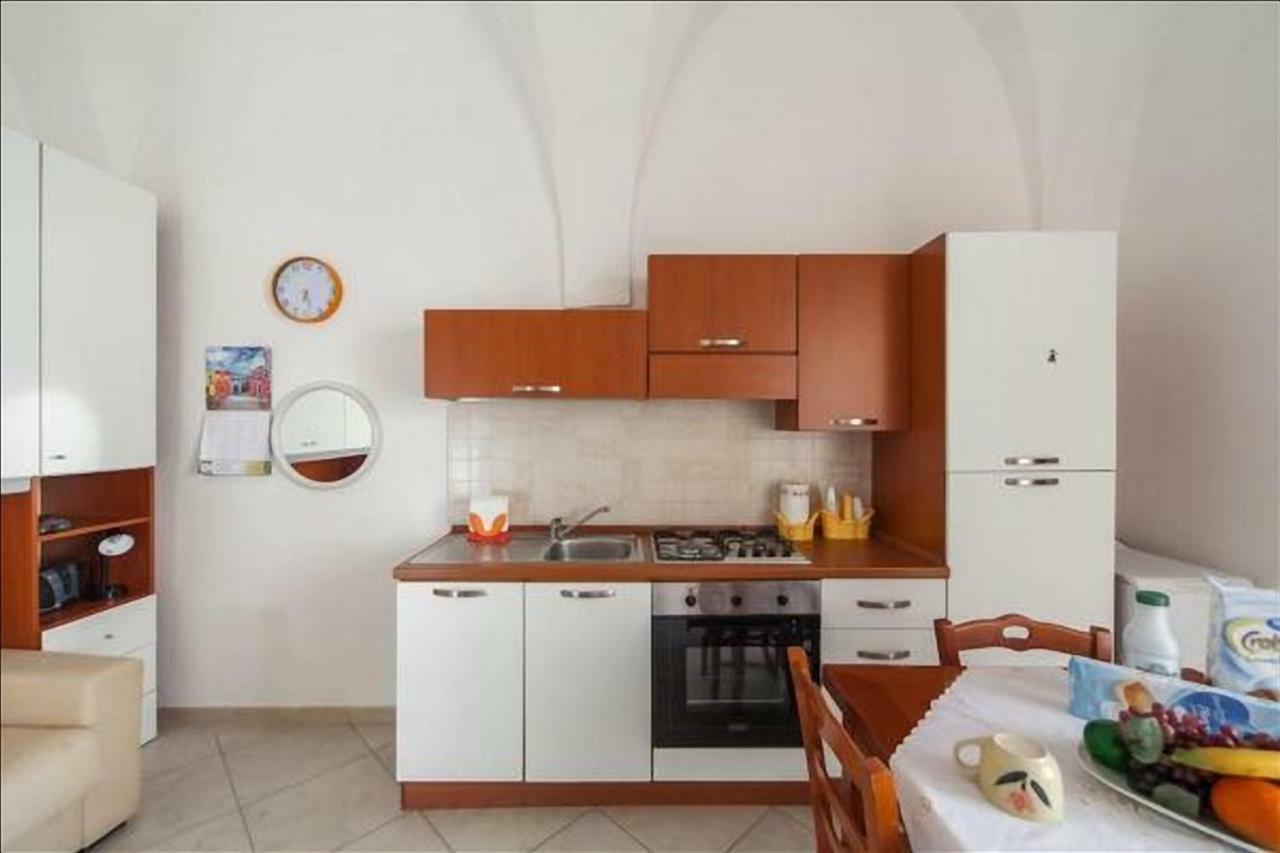 Monolocale Finemente Ristrutturato Ostuni Bagian luar foto